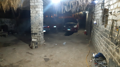الورشه الهندسيه لميكانيكيا السيارات(عبدالله يونس)