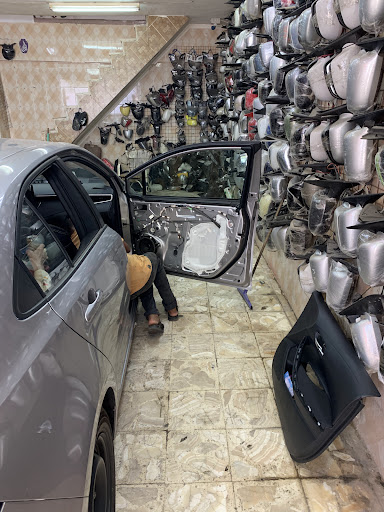 الجوهري لمرايات السيارات